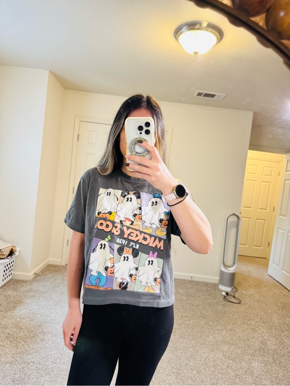 Made By Molly Disney Halloween Mickey Ghost Gang Crop Tee Medium